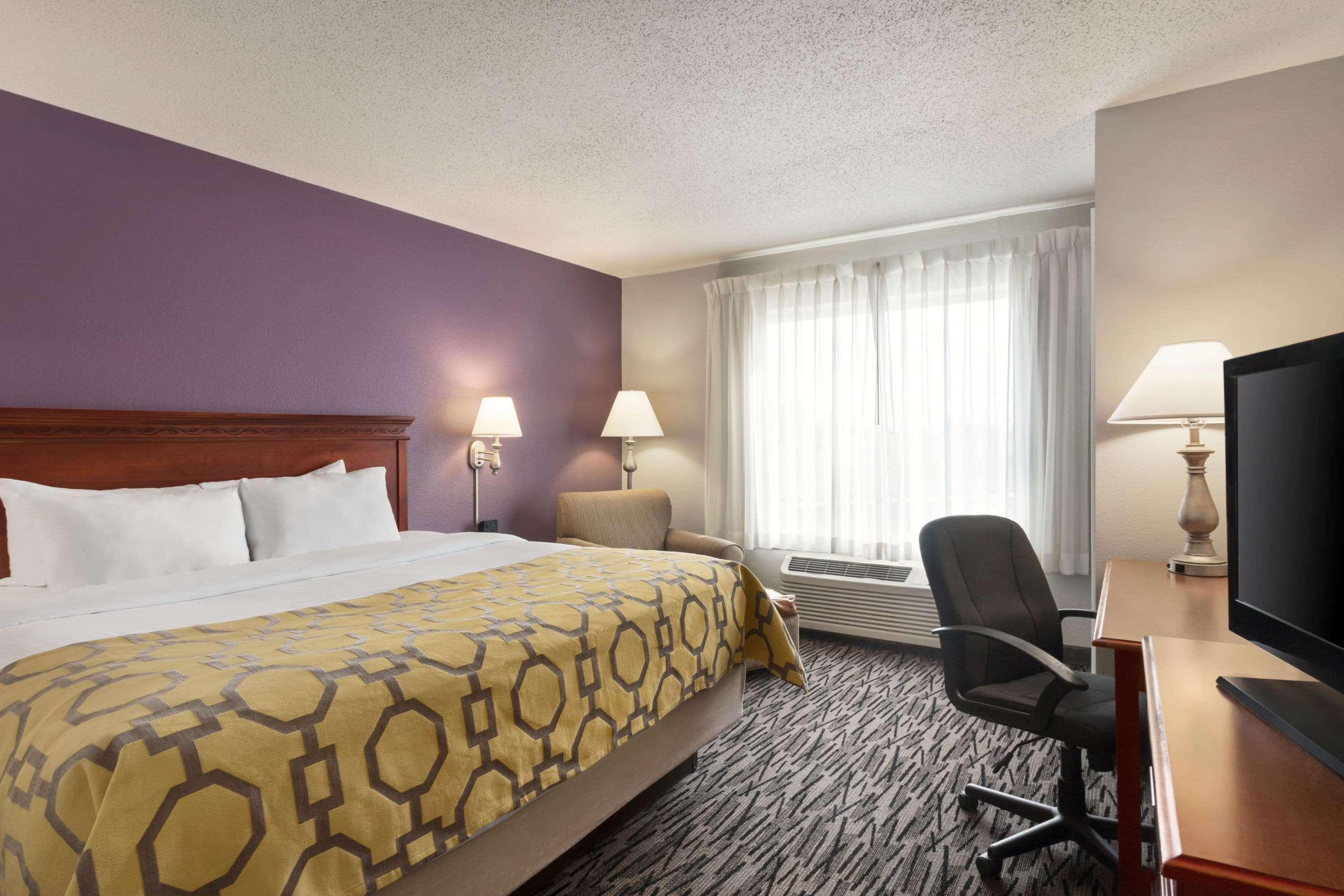 Baymont By Wyndham Springfield I-44 Hotel Екстериор снимка
