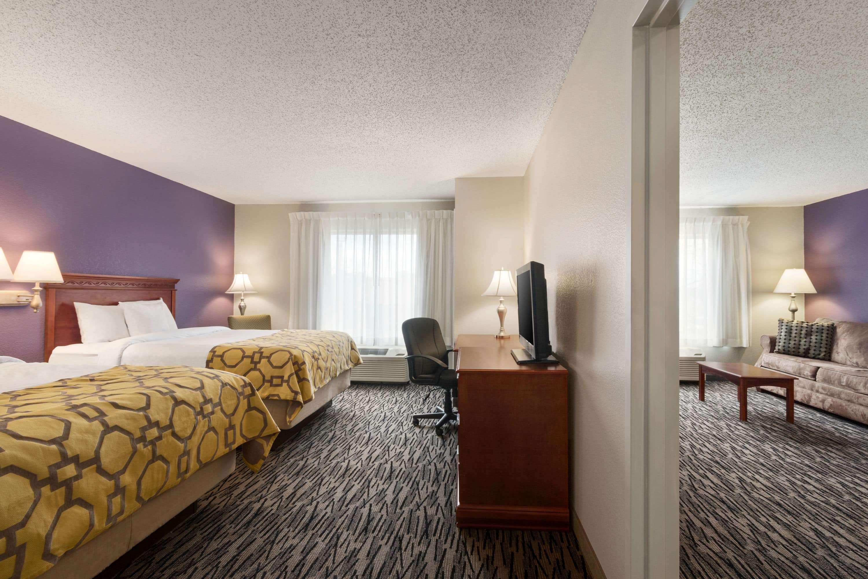 Baymont By Wyndham Springfield I-44 Hotel Екстериор снимка