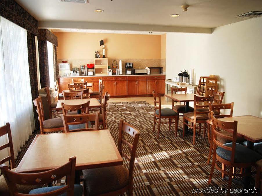 Baymont By Wyndham Springfield I-44 Hotel Екстериор снимка