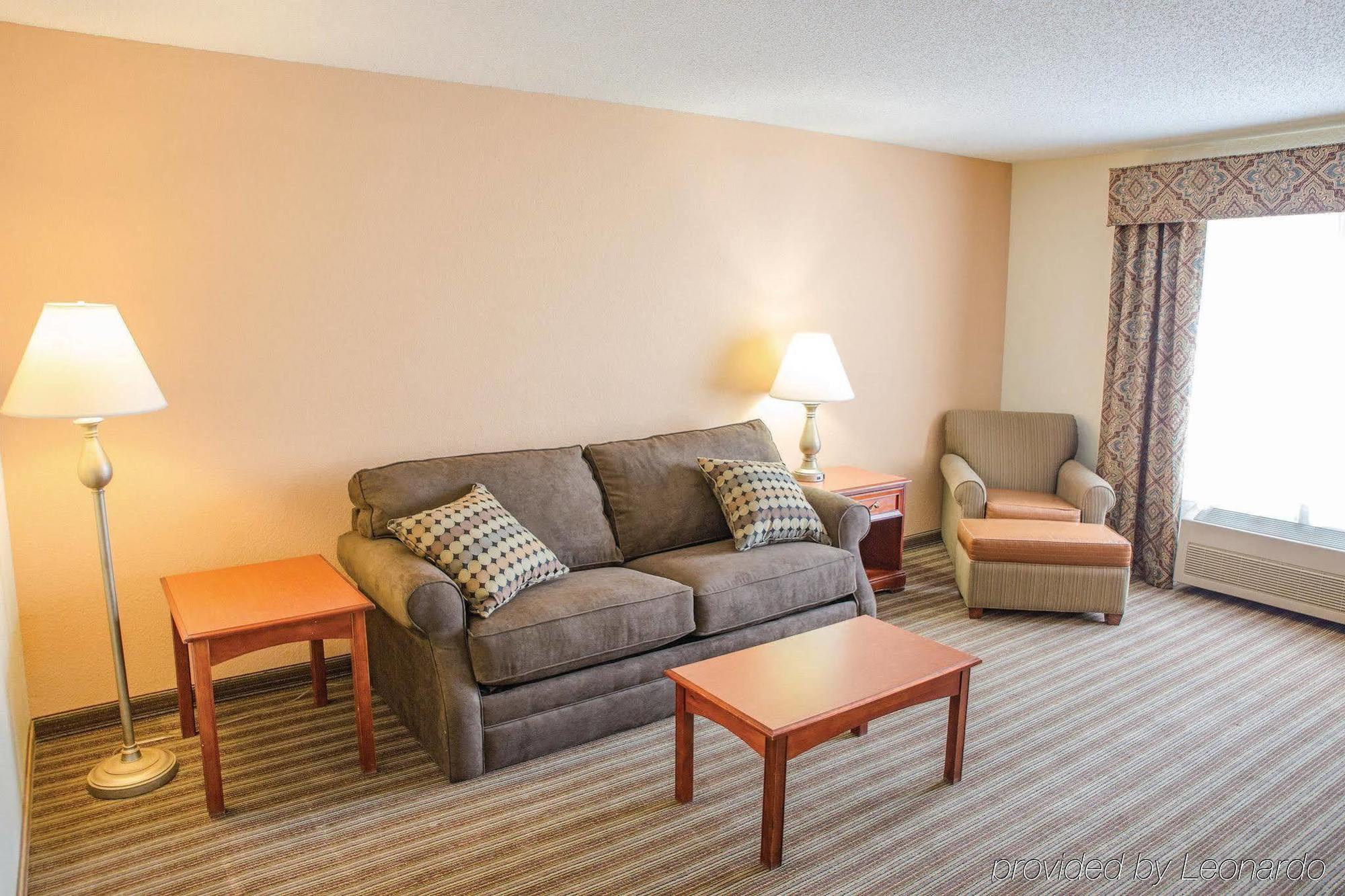 Baymont By Wyndham Springfield I-44 Hotel Екстериор снимка
